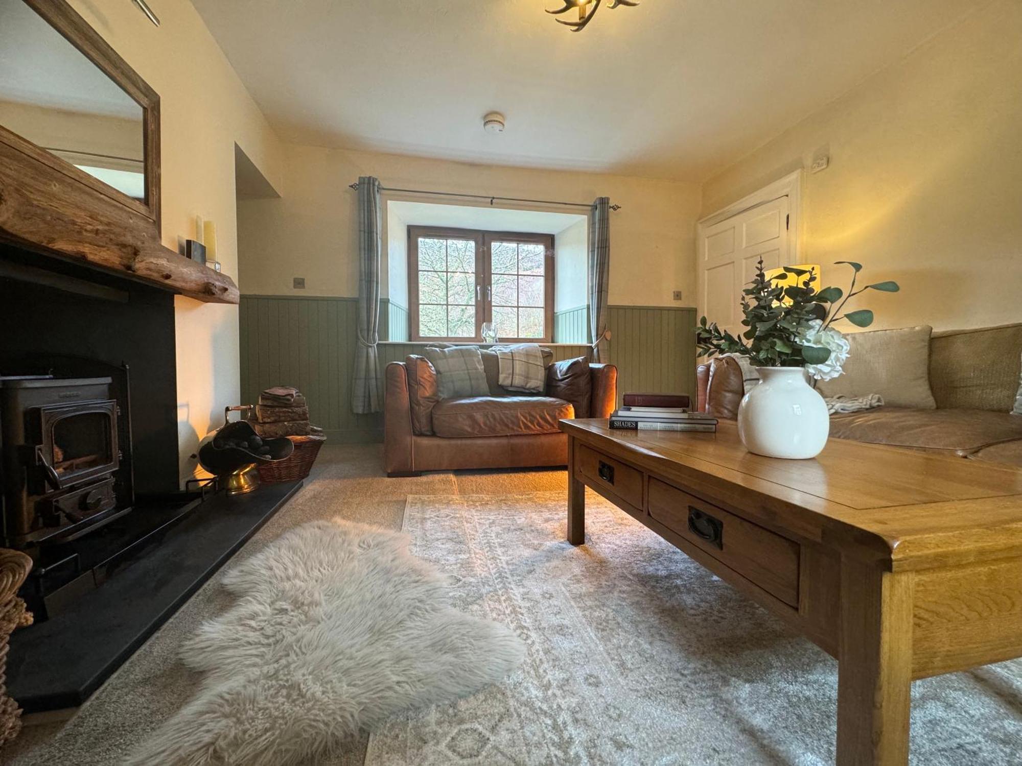 Rosemount Cottage One- Highland Cottage ガーブ エクステリア 写真